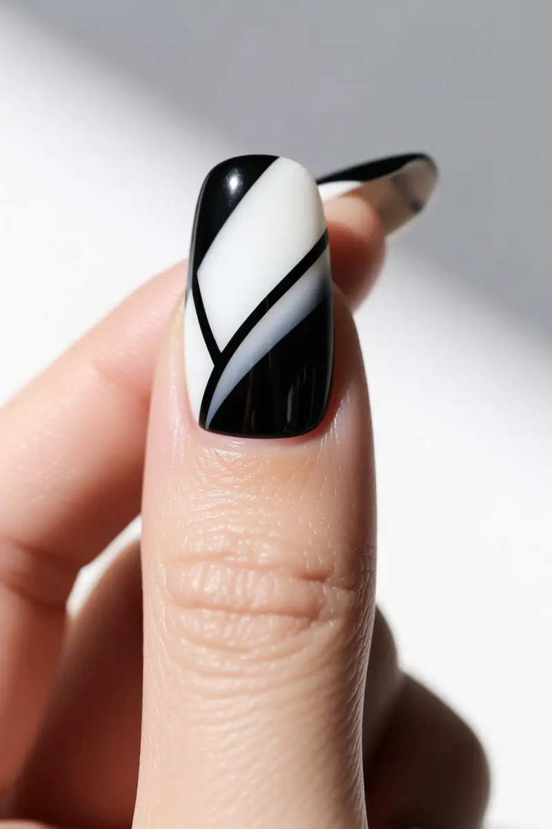 12. Black & White Contrast Aura